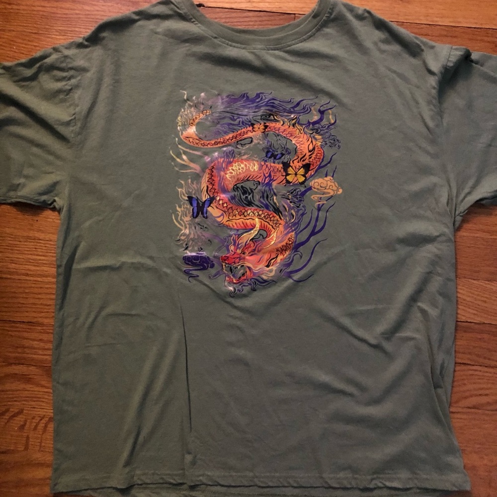 Oversized Dragon and Butterfly Print T-Shirt